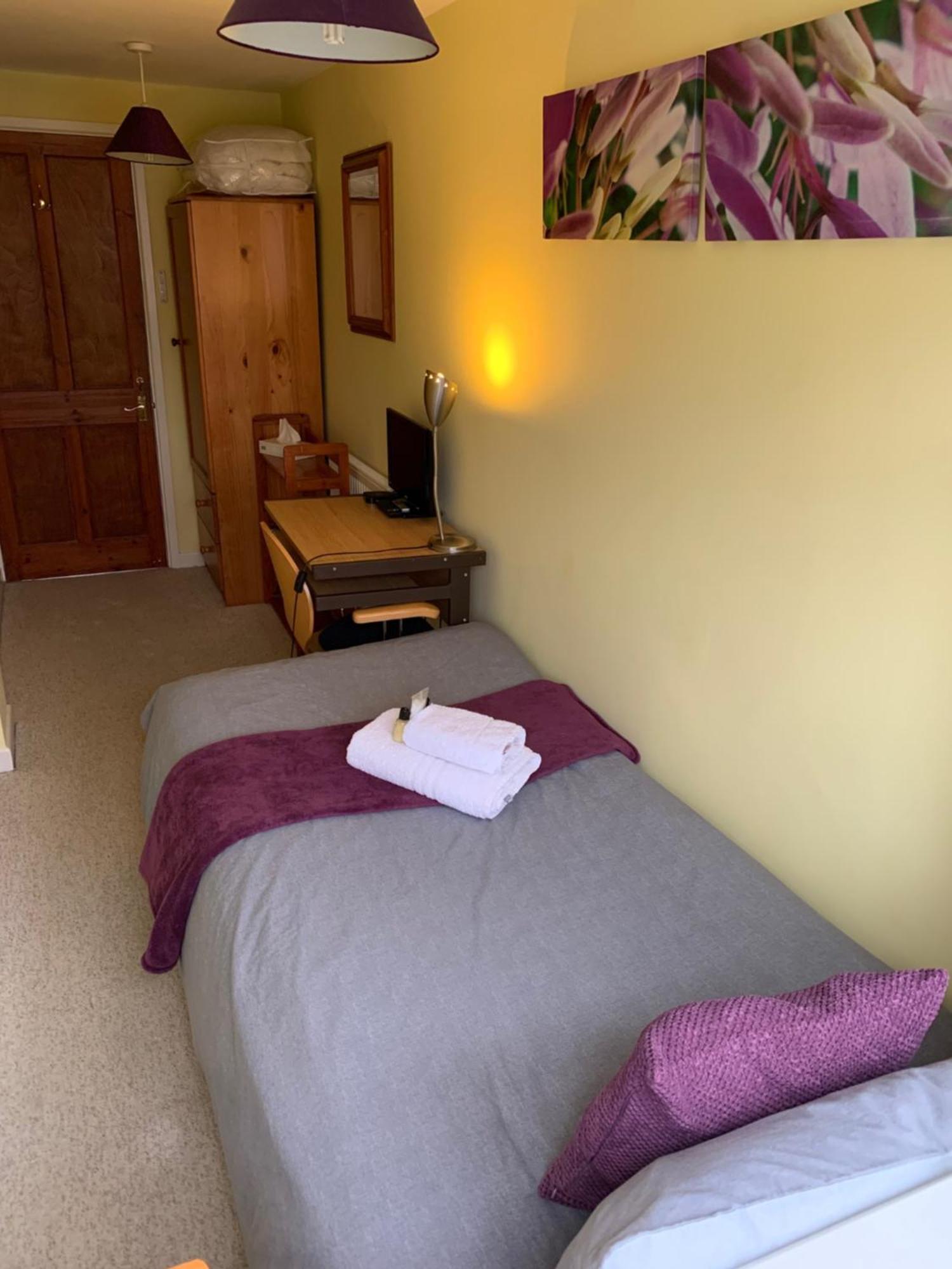 The Holly Tree Bed and Breakfast Κέμπριτζ Εξωτερικό φωτογραφία